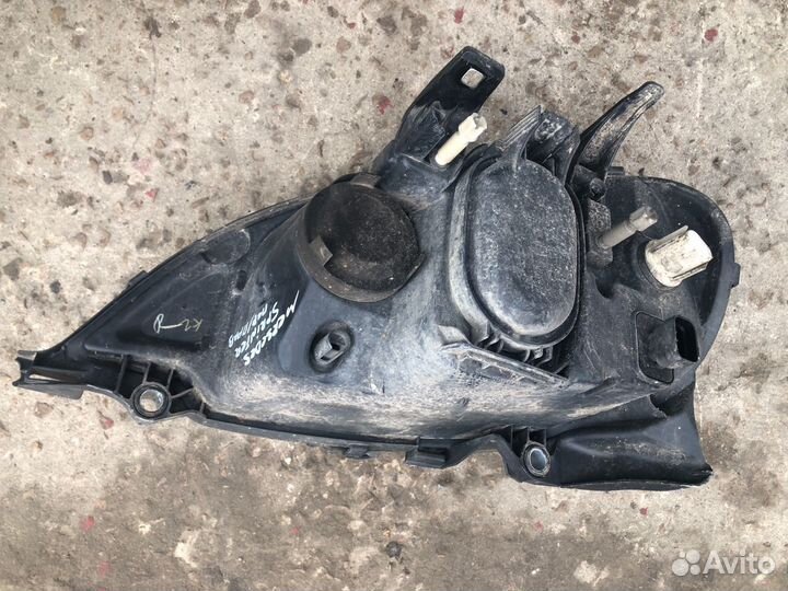 Фара передняя правая Mercedes Benz Sprinter