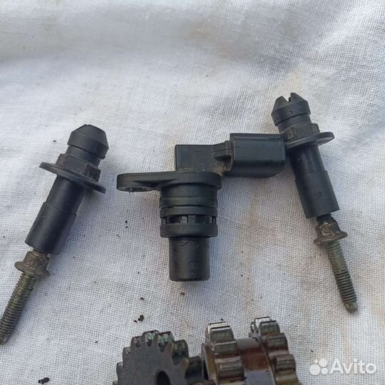 Держатели крышки двигателя мазда 6 gg