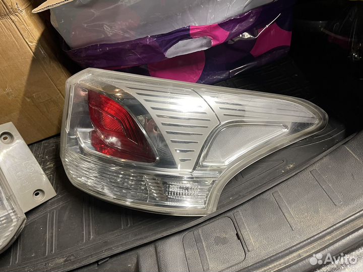 Фары на mitsubishi outlander