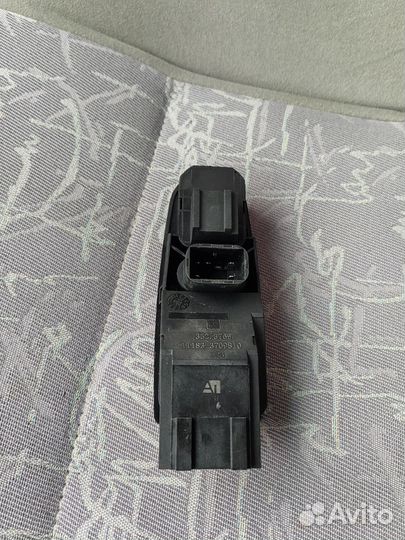 Блок управления стеклоподъёмника и зеркалом Калина