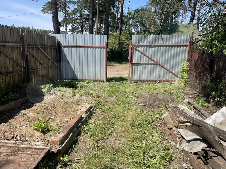 Дача 20 м² на участке 7 сот.