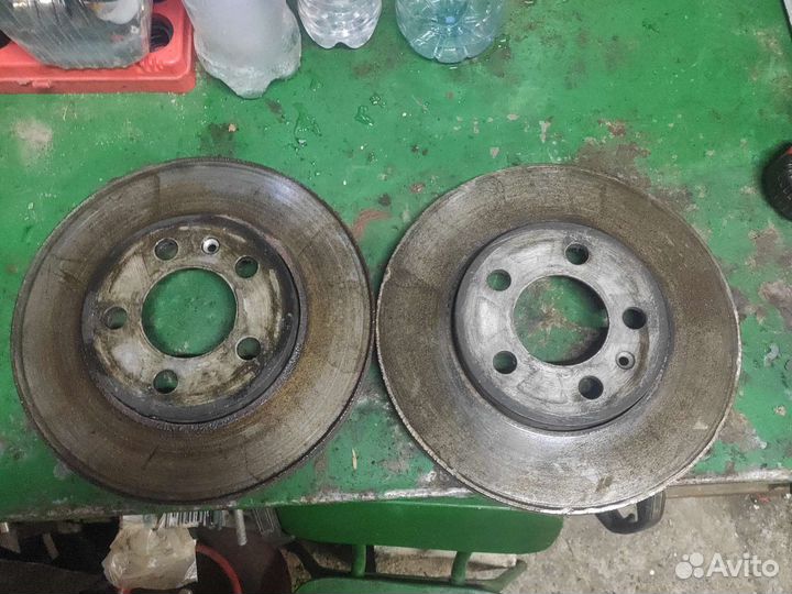 Диски тормозные передние Шкода