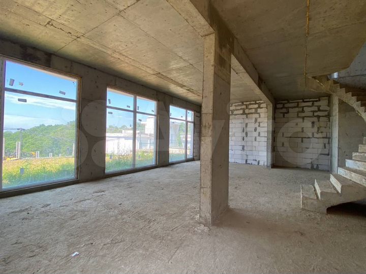 Коттедж 347 м² на участке 6,6 сот.