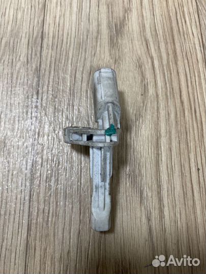 Датчик ABS задний левый Фольксваген Пассат сс