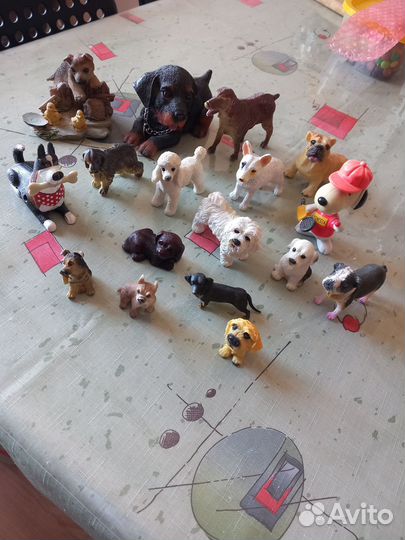 Продаются фигурки собак