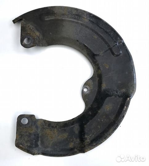 Щиток тормозного диска передний левый Мицубиси