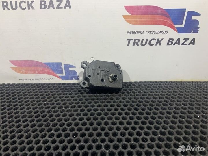 Моторчик заслонки отопителя