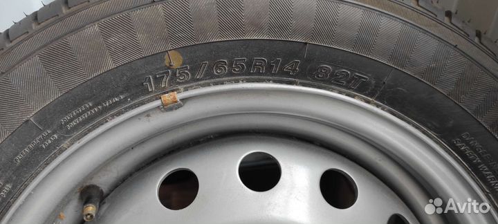 Yokohama A.Drive AA01 175/65 R14