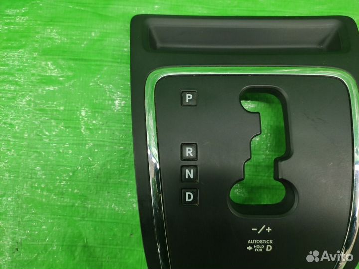 Накладка селектора кпп Jeep Compass