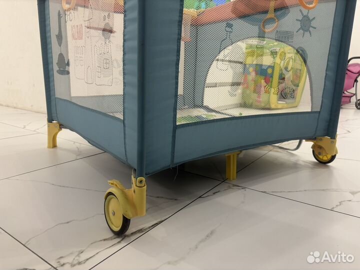 Манеж детский складной с матрасом