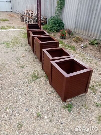 Кашпо для цветов деревянное