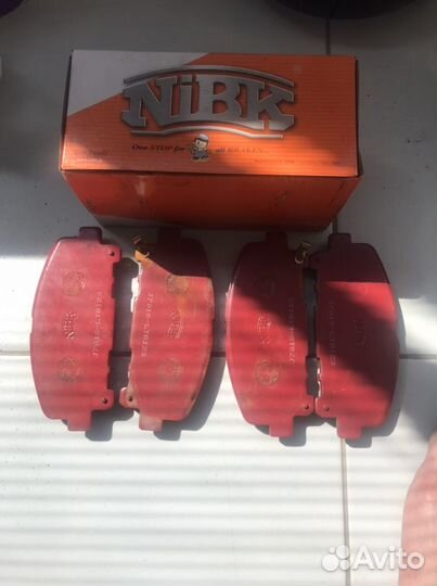 Колодки тормозные дисковые передние, комплект