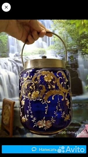 Старинная бисквитница