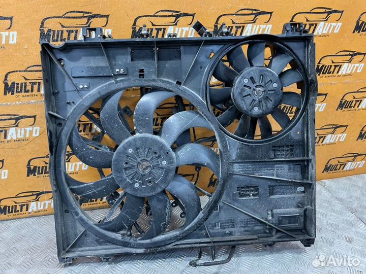 Диффузор радиатора Land Rover Discovery 5 3.0L 24V