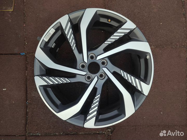 Диски R 20 Geely Monjaro. Поштучно