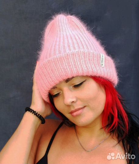 Шапка из пуха норки с высокой макушкой