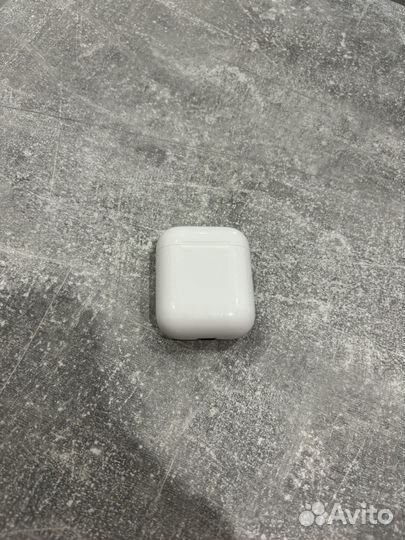 Наушники Apple AirPods