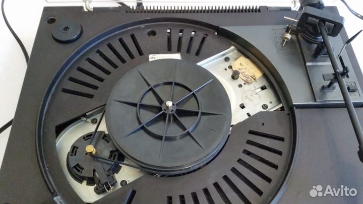 Проигрыватель винила Вега эп 122 с