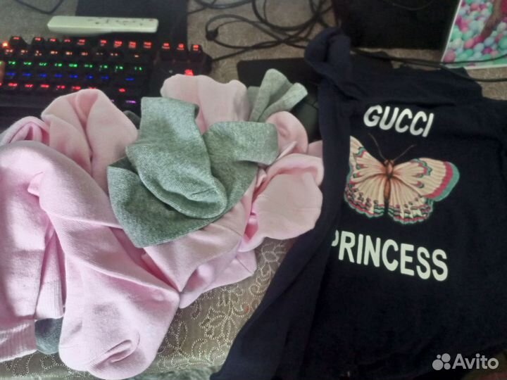 Отдам пакет вещей на девочку 8-14 мес