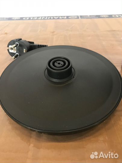 Чайник maunfeld MGK-631B