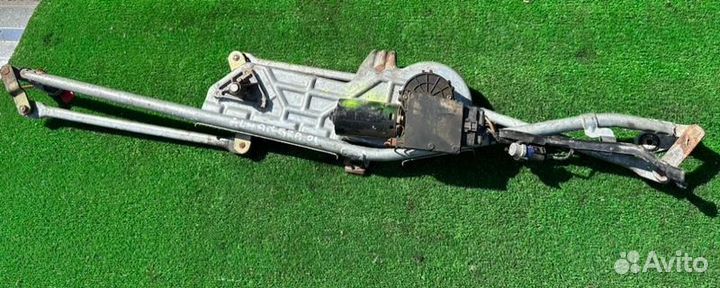 Механизм стеклоочистителя (трапеция дворников)