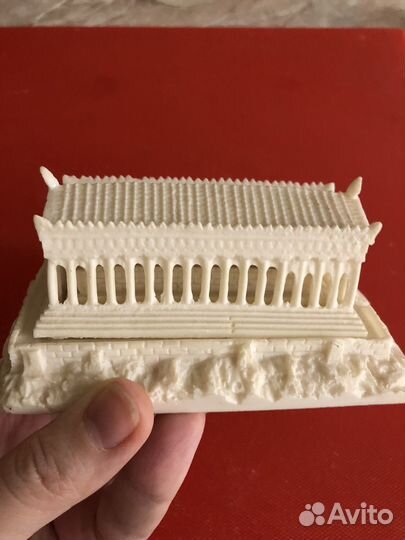 Парфенон статуэтка