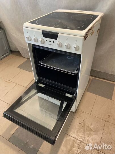 Электрическая плита б/у Hansa fccw57034030