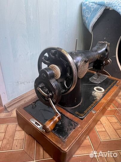 Швейная машинка антиквариат