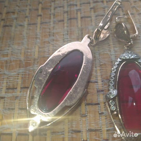 Золотые серьги