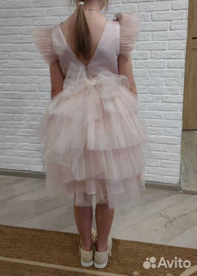 Платье для девочки 134р