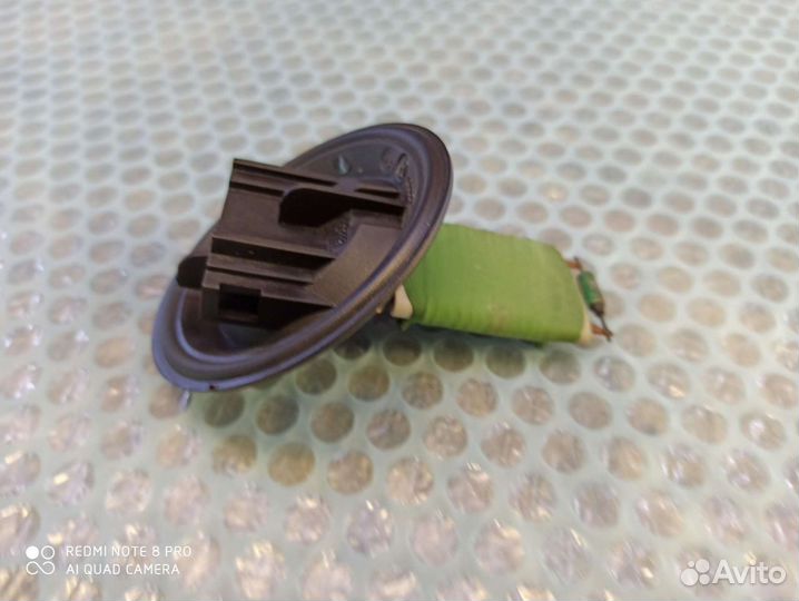 Резистор отопителя Volkswagen Polo 4