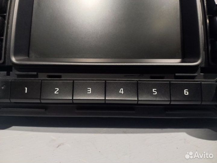 Магнитола Kia Rio 4 X-Line хэтчбек G4FG 2017