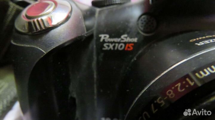 Цифровой фотоаппарат Canon Power Shot SX10 is