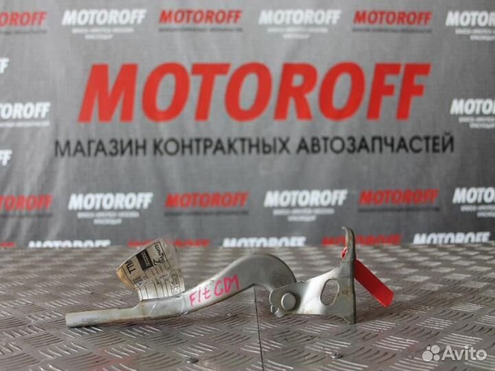 Шарнир капота Хонда Фит/Джаз GD1 правый А139