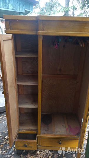 Шифоньер старинный