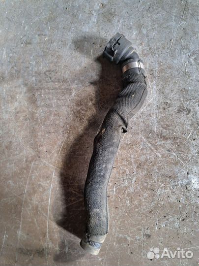 Патрубок охлаждения Audi A6 C6