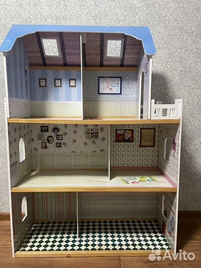 Домик кукольный