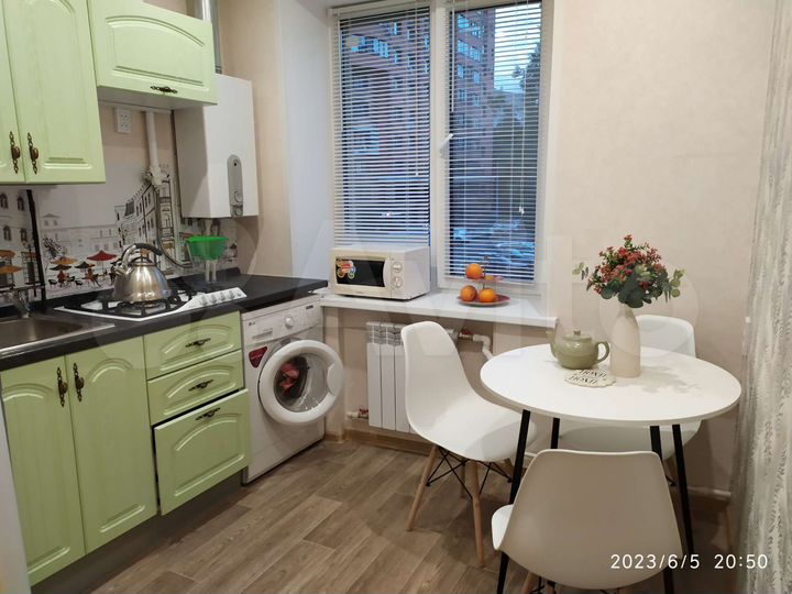 2-к. квартира, 38 м², 2/4 эт.