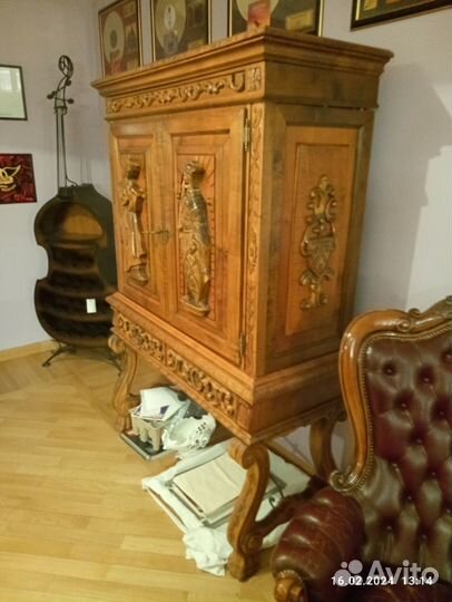 Антикварный гарнитур для столовой