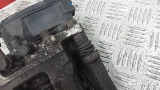 Суппорт тормозной задний правый hyundai I40 (TML01