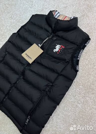 Мужская жилетка Burberry: практичность и стиль