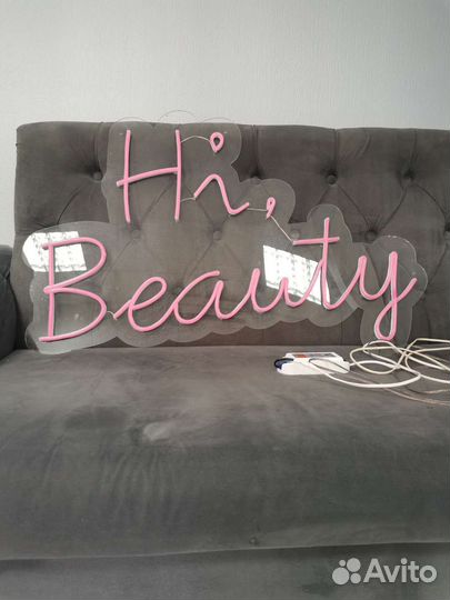 Неоновая вывеска б/у