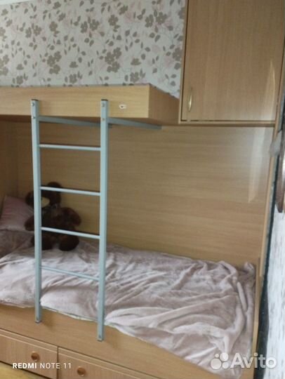 Двухярусная кровать бу