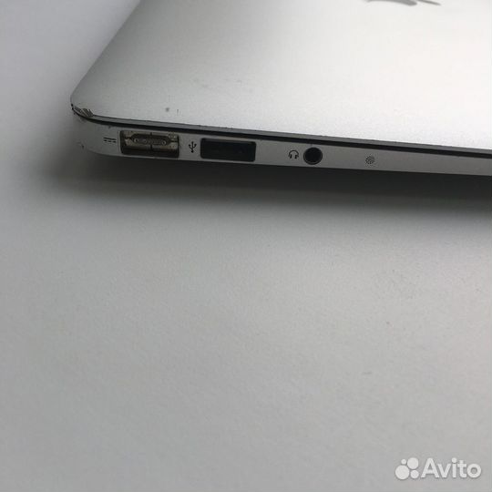 MacBook Air 11 2011