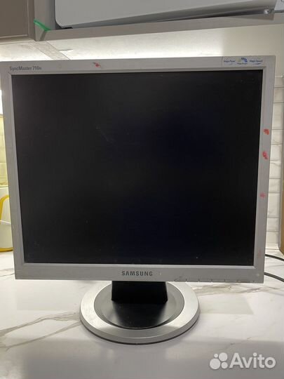 Монитор Samsung