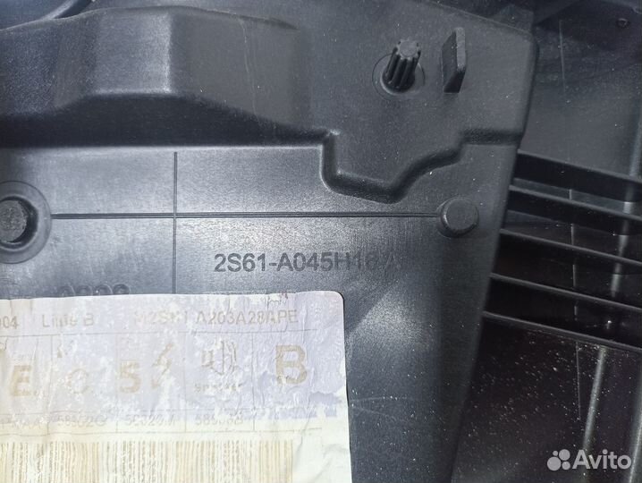 Стеклоподъемник передний правый Ford Fiesta