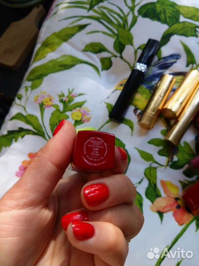 Помады Диор,Гуччи,YSL