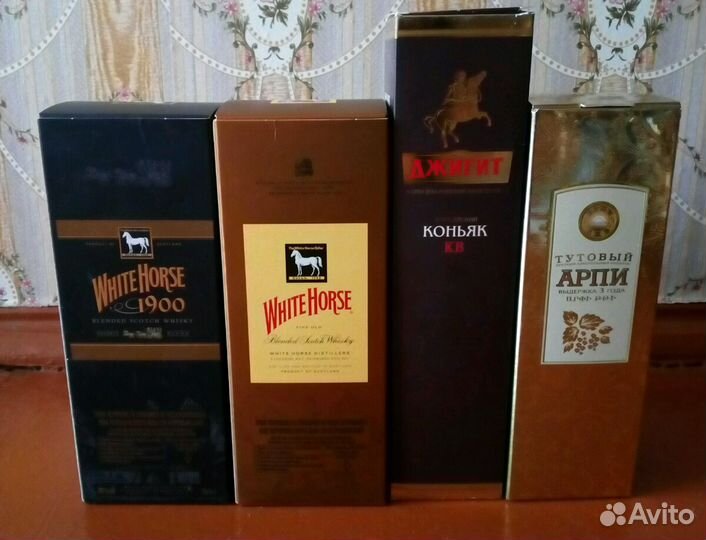 Коробки и тубусы подарочные