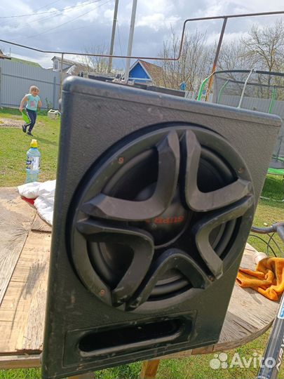 Активный сабвуфер