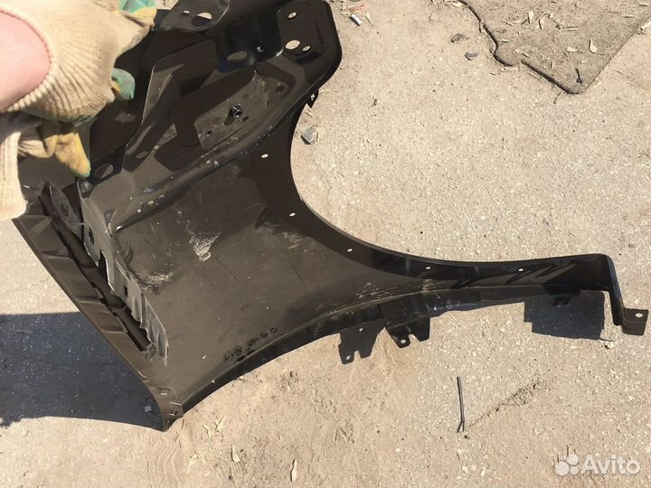 Крыло левое новое аналог логан 2 сандеро степвей